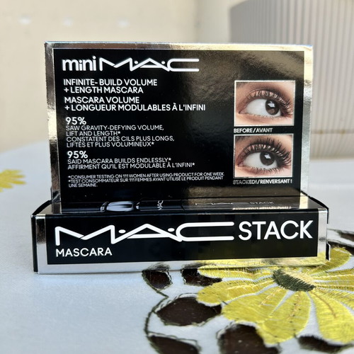 Mac Macstack Mini Mascara new, intense black, moisture resistant 8ml