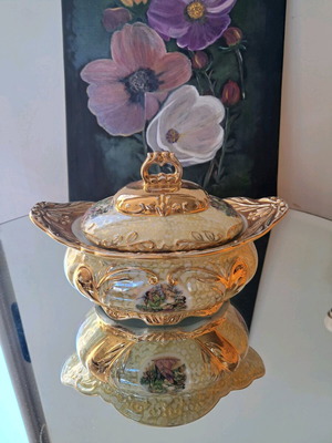 Vintage porcelain bowl like new