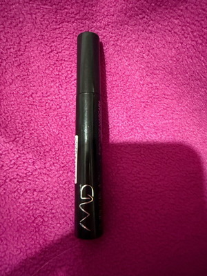 MD μάσκαρα αδιάβροχη σαν καινούργιο