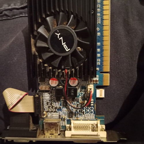 NVIDIA GeForce GT610 graphics card like new, 1GB DDR3 VRAM, PCIe 2.0