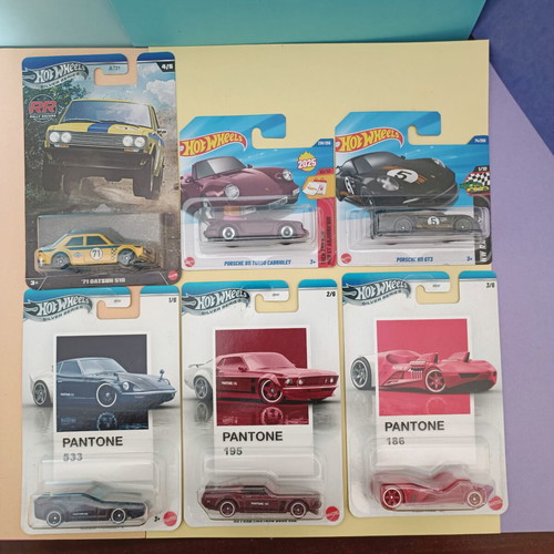 Hotwheels Pantone Nissan Mustang Twin Mill Rally Racers Set, sealed