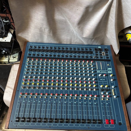 Allen & Heath SR-16 Vintage Analog Mixing Console like new