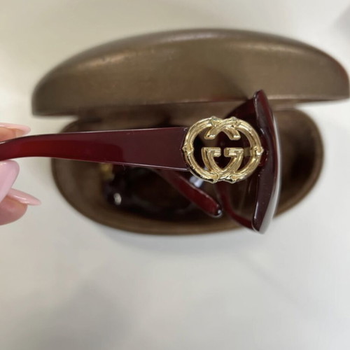 Gucci sunglasses used with case
