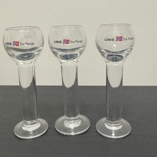 Glasses on stem like new, set of 4 pieces
