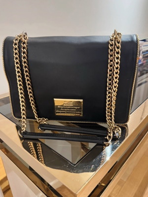 τσάντα ώμου love moschino μαύρη