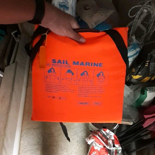 Child life jacket like new