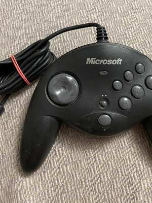 Microsoft SideWinder Gamepad USB σε πολύ καλή κατάσταση