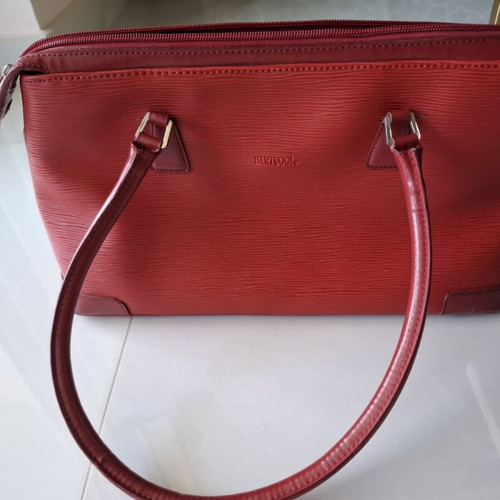 Bartuggi red vintage shoulder bag used with silver feet