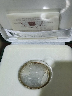 Συλλεκτικό ασημένιο νόμισμα σαν καινούργιο για την 60ή επέτειο του Β' Παγκοσμίου Πολέμου