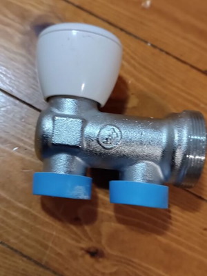 Giacomini three-way valve for radiator new
