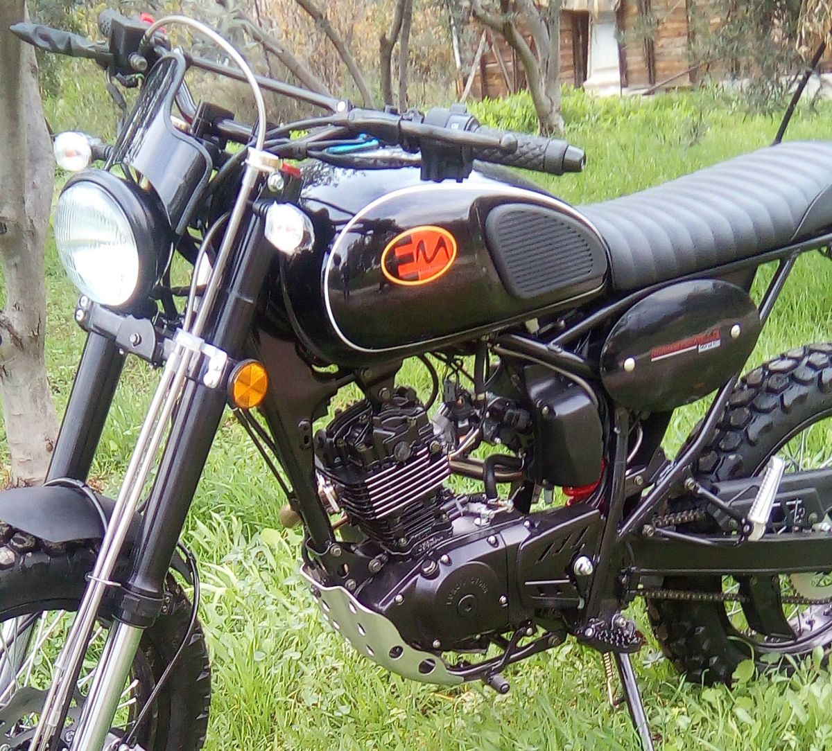 Euromotors 24 ATHENSVILLE SCRAMBLER 2.650 00 Vendora