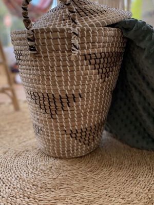 Rattan baskets with geometric shape