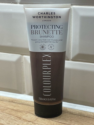 Charles Worrhington London Protecting Brunette Shampoo new, protective shampoo for brunette hair