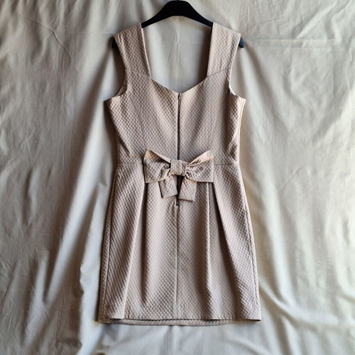 BSB Medium Beige Waffle Bow Mini Dress like new
