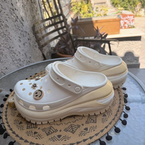 Crocs women's double-layer clogs size 38, white