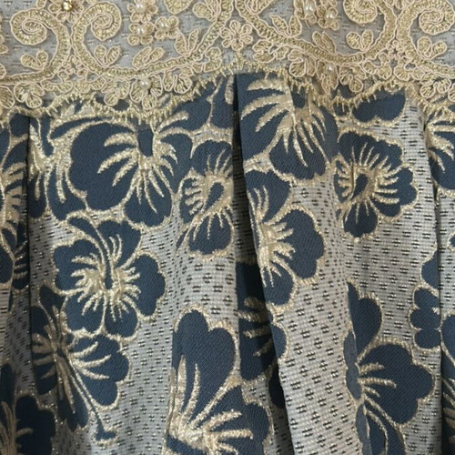 Girls' dress new, size 14-15