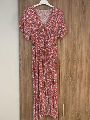 Celestino Long Floral Dress like new, red and pink