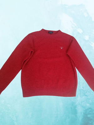 Gant red wool sweater like new, sizes S-M