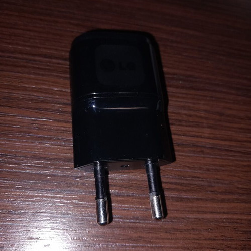 LG 5V 1.2A USB-A charger like new
