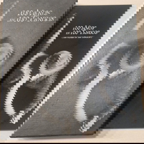 Κασετίνα με 3 CD tango μεταχειρισμένη, λείπουν 3