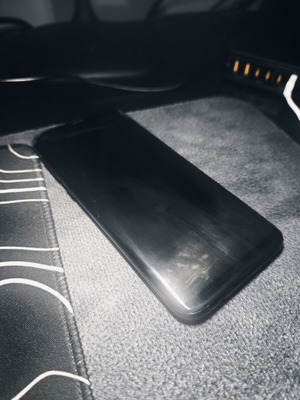 Samsung S8 Plus used with broken screen and replacement