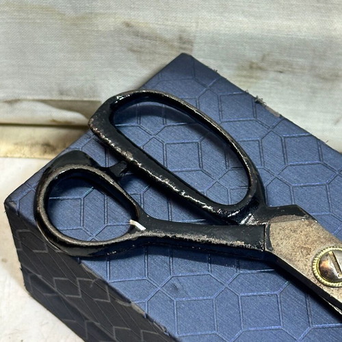 Vintage Japanese Sewing Scissors used, professional cutting tool