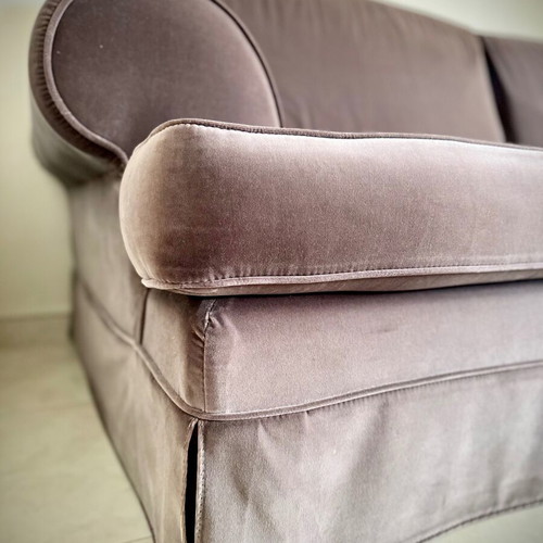 Treci Salotti sofa like new, velvet and wood