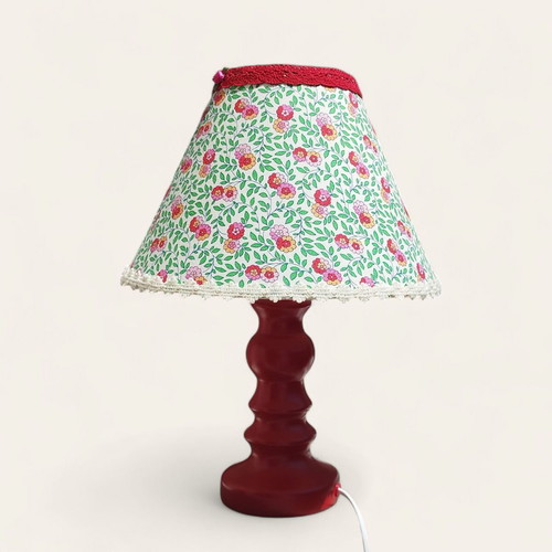 Portatif flower & lace new with ceramic base and dimensions 30x25x10