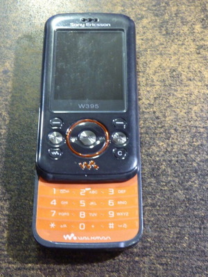 Κινητό τηλέφωνο Sony Ericsson W395 μεταχειρισμένο χωρίς φορτιστή