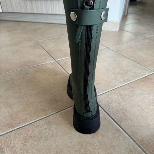 Bershka green boots like new, waterproof, size 36