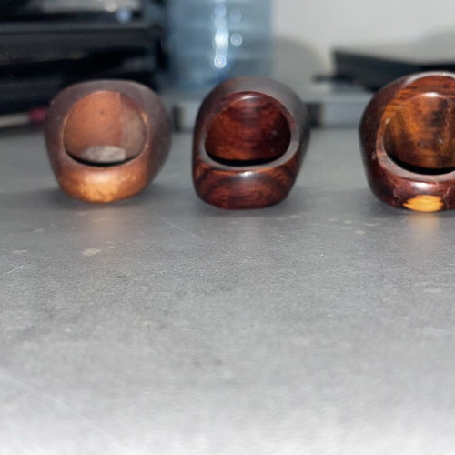 Wooden handmade ring set like new, 3 pieces with engraved flower and iridescent landscape
