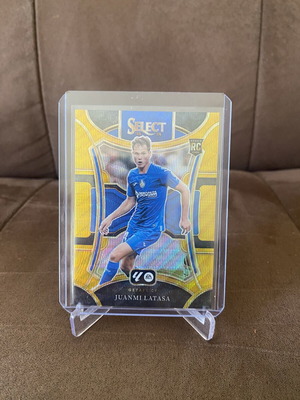 Panini Select Juanmi Latasa κάρτα rookie /10 Gold Prizm 2023-2024