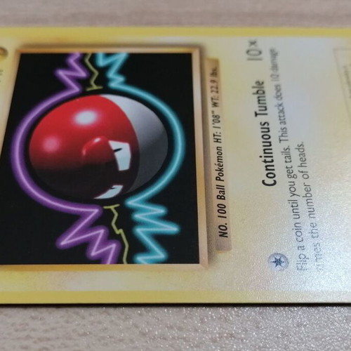 Voltorb Pokémon Card Evolutions 2016 Near Mint