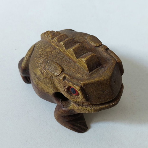 Wooden decorative frog like new, handmade from Thailand