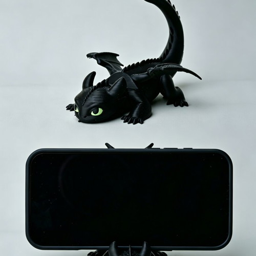 How to Train Your Dragon Toothless Phone Stand made to order