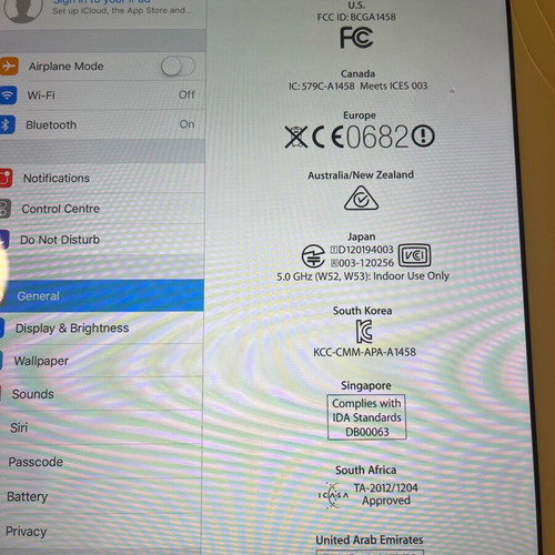 iPad 4th generation like new with crack on top right