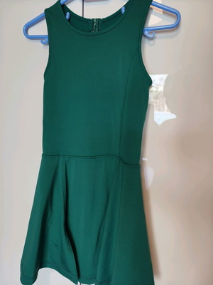 Tennis dress green size XS like new with perfect fit