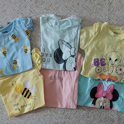 Sinsay baby bodysuits like new, pack of 6, 0-3 months