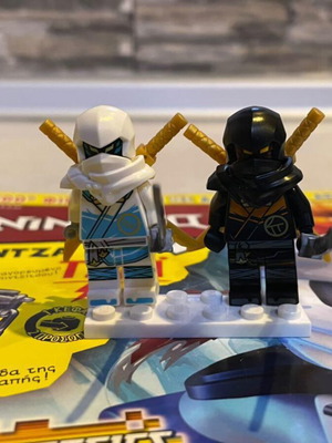 Lego Ninjago Zane και Cole με τέσσερα σπαθιά καινούργιο