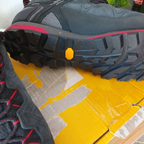 Meindl Tonale GTX men's hiking boots, black and red, size 45