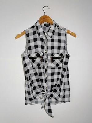 Colloseum sleeveless shirt used, checkered, size XS