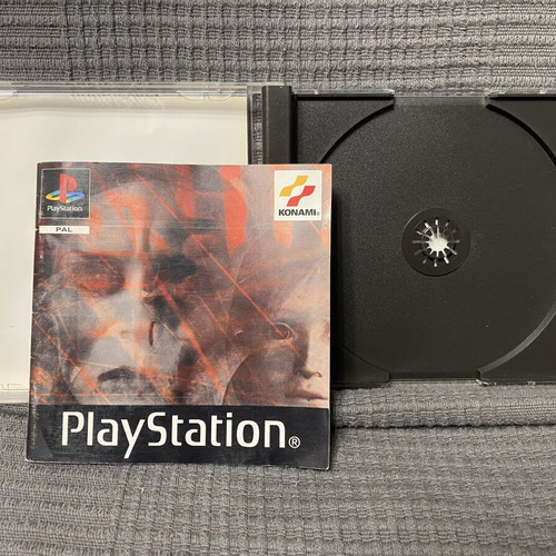 Silent Hill PlayStation 1 case and manual used, missing CD