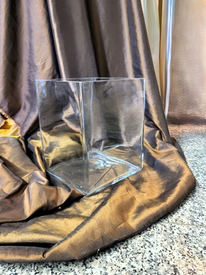 Large Glass Vase Cube 20x20x25 cm like new