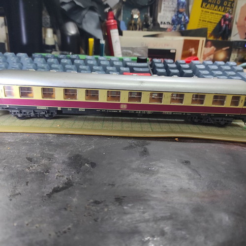 Lima trains model wagons like new, various designs