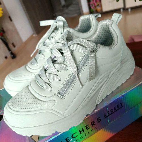 Skechers sports shoes like new, size 39, green
