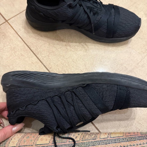 Puma black athletic shoes like new, size 40