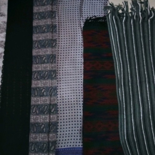 Scarves like new, set of 5 pieces