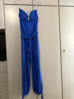 Bellino jumpsuit blue, like new, size M with belt