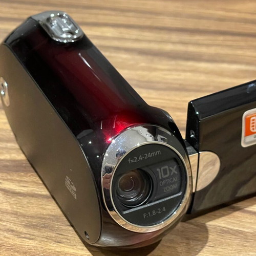 Samsung SMX-C10 Metalic Red camcorder new