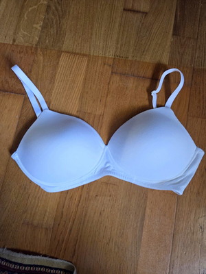 Marks and Spencer White T-Shirt Bra 34DD Like New, Cotton